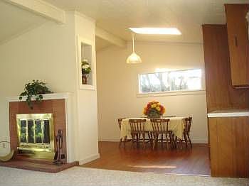 2nd image of 2271 Janette Ct