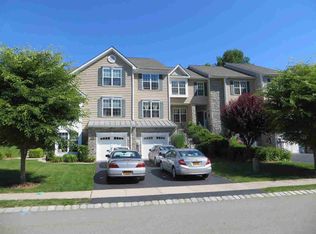 805 Huntington Dr, Fishkill, NY 12524