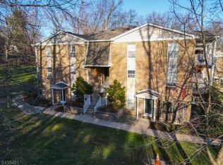 223 Vista Dr, Cedar Knolls, NJ 07927