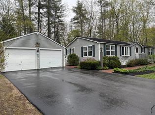 25 Harvey Brook Rd, Wolfeboro, NH 03894