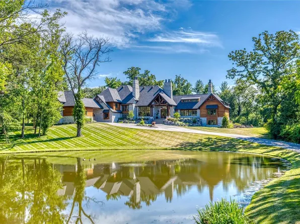 3 Squires Ln, Saint Louis, MO 63131