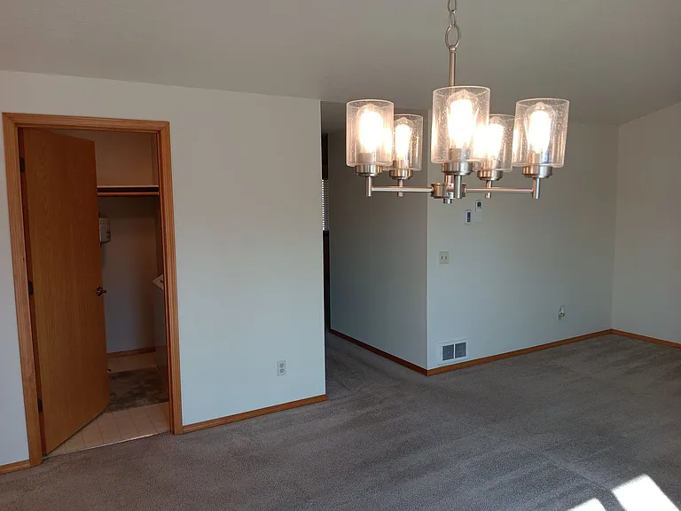 3092 NE Tahoe Ct — Photo 12
