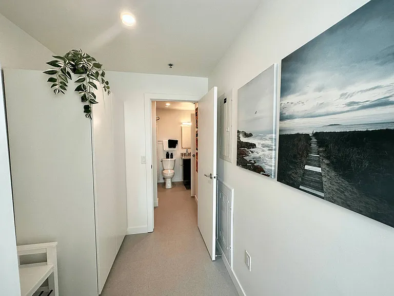 445 Wardlaw Ave — Photo 32