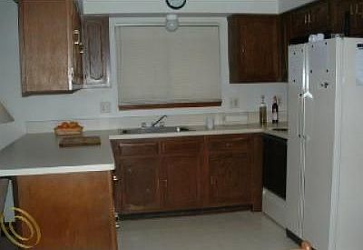 5th image of 2100 Glen Iris Ct