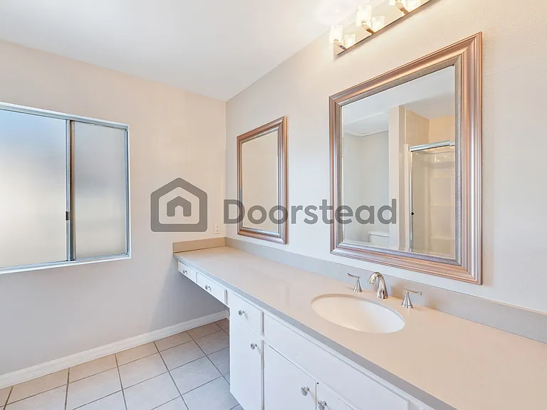 288 S Marengo Ave — Photo 19