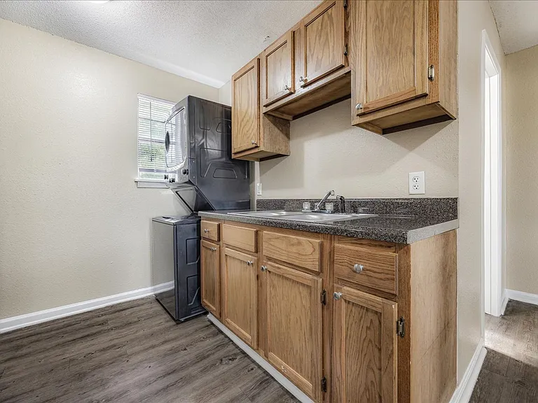 Graceland Flats Modern Living in the Heart of Whitehaven — Photo 9