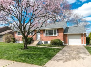 311 Concord Ave, Talleyville, DE 19803