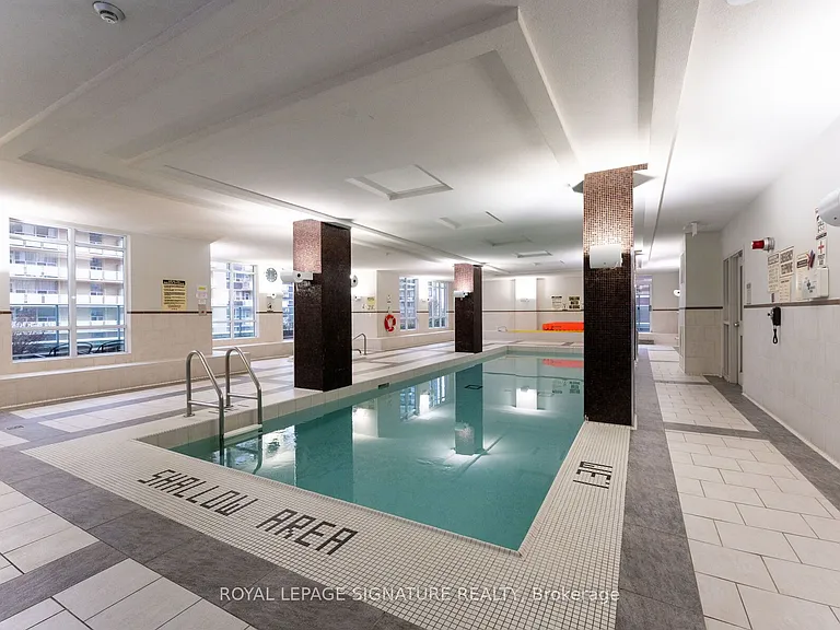212 Eglinton Ave E #1411 — Photo 20