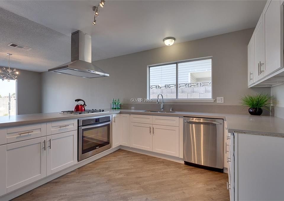 1st image of 405 Analisa Ln