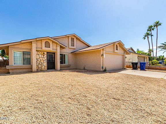 2nd image of 2943 E Gable Cir
