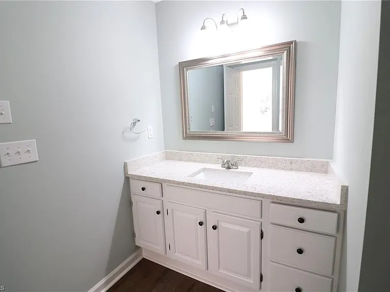 4536 Fernhaven Cir — Photo 11