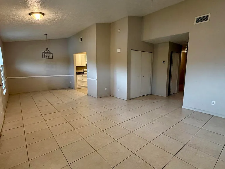 5205 SE Primrose Way — Photo 4