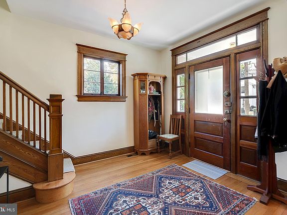 5th image of 3523 Bradley Ln
