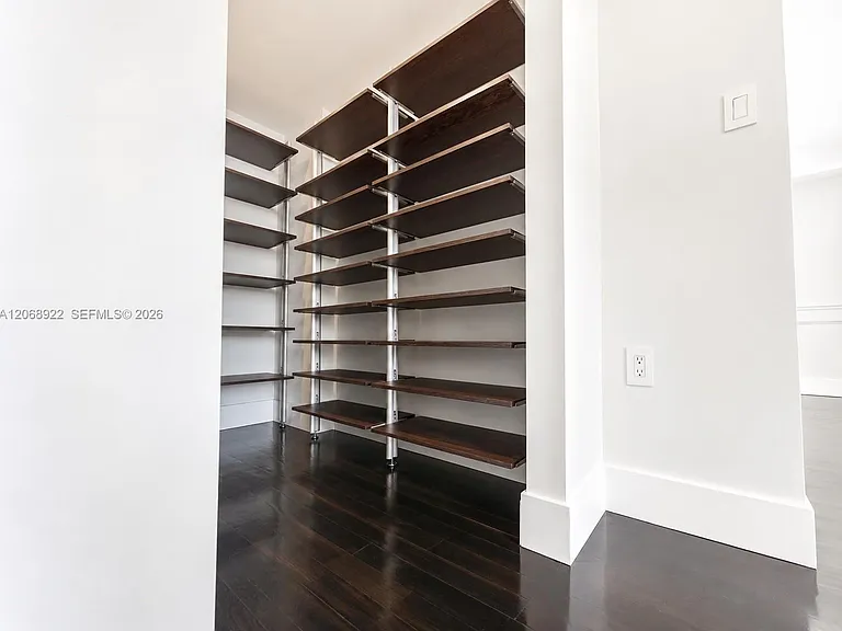 1700 NW North River Dr #805 — Photo 19