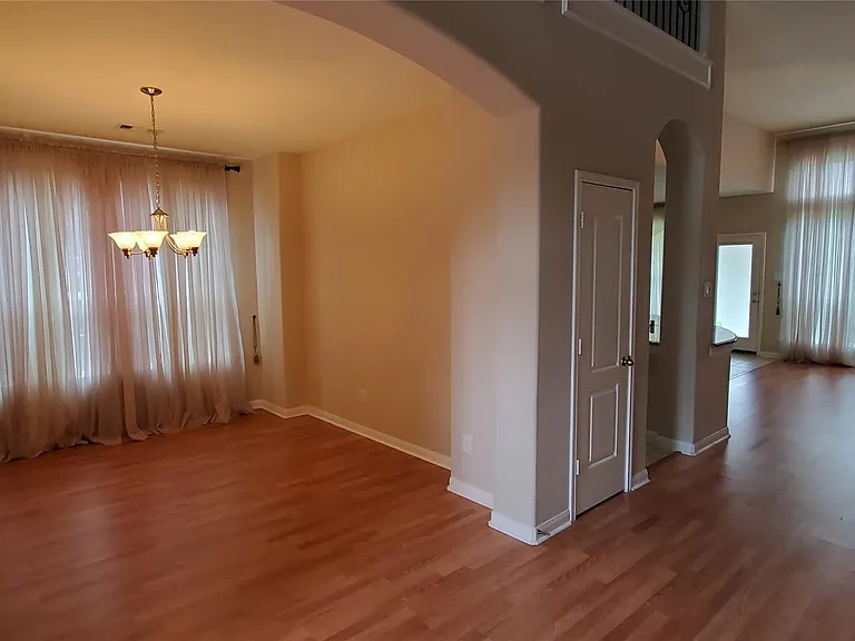 26306 Reston Hill Ln — Photo 8
