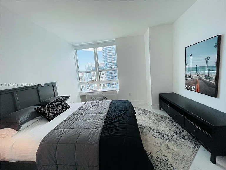 950 Brickell Bay Dr #3207 — Photo 12