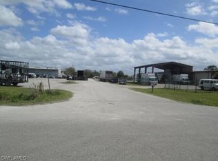 Land 10560601 Right Of Way, Fort Myers, FL 33905