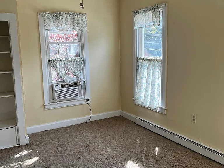 165 S Main St #C — Photo 8