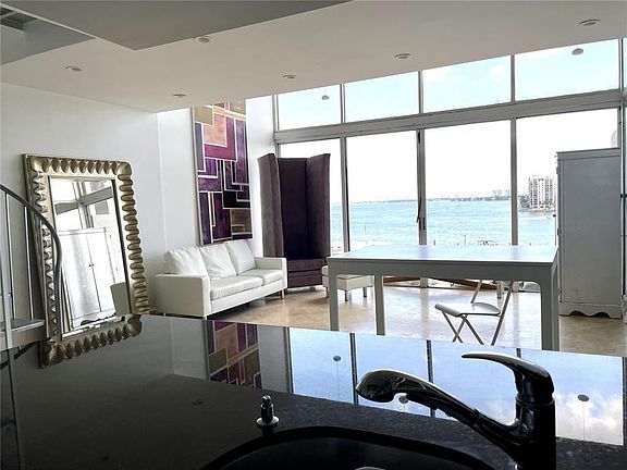 4th image of 555 NE 15th Street #T14(714)