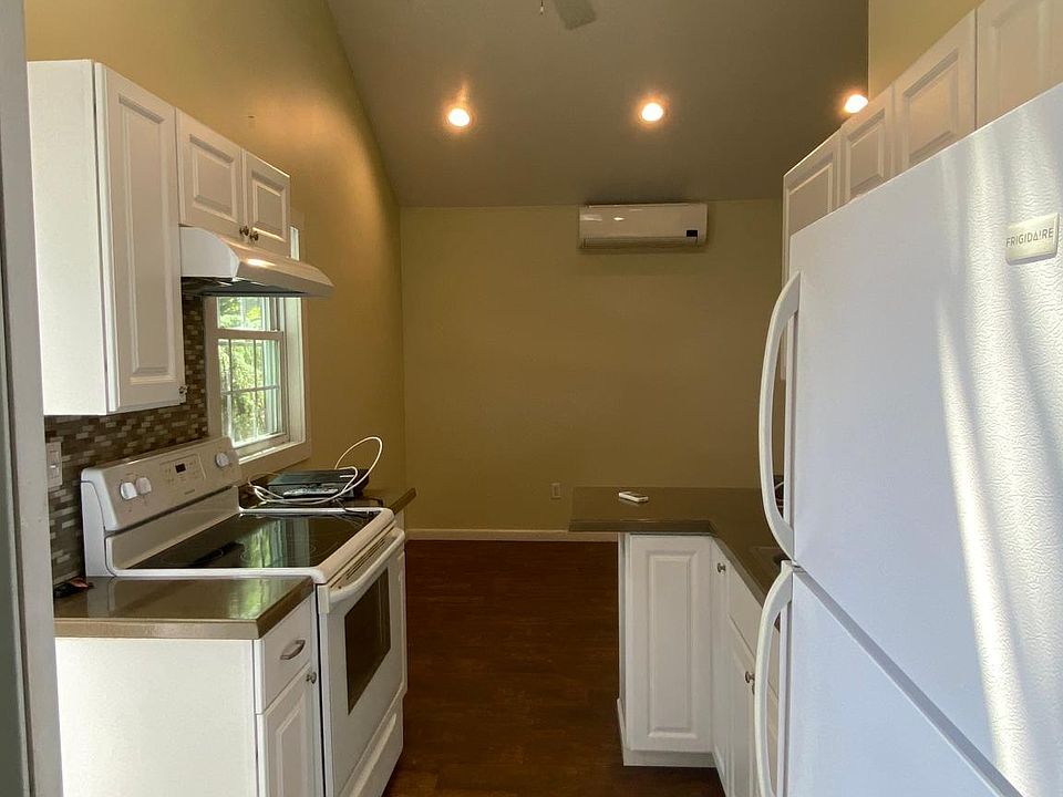 1st image of 21 Woodland Ave #A