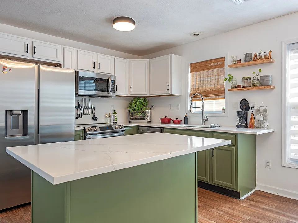 481 Leawood Cir