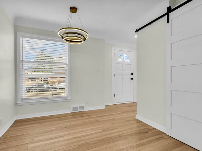 16350 Mack Ave — Photo 6