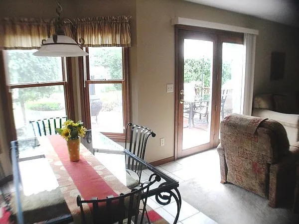 11362 Nicole Dr S photo 1