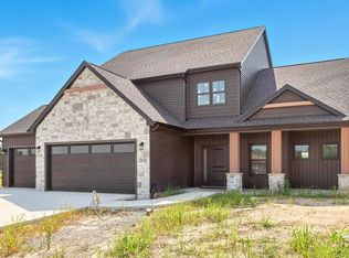 17656 Seahawk Ln, Huntertown, IN 46748