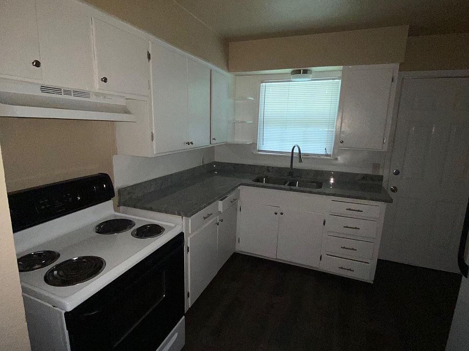 1st image of 501 Cynisca St