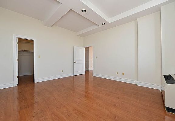 5th image of 45-02 Ditmars Blvd #417