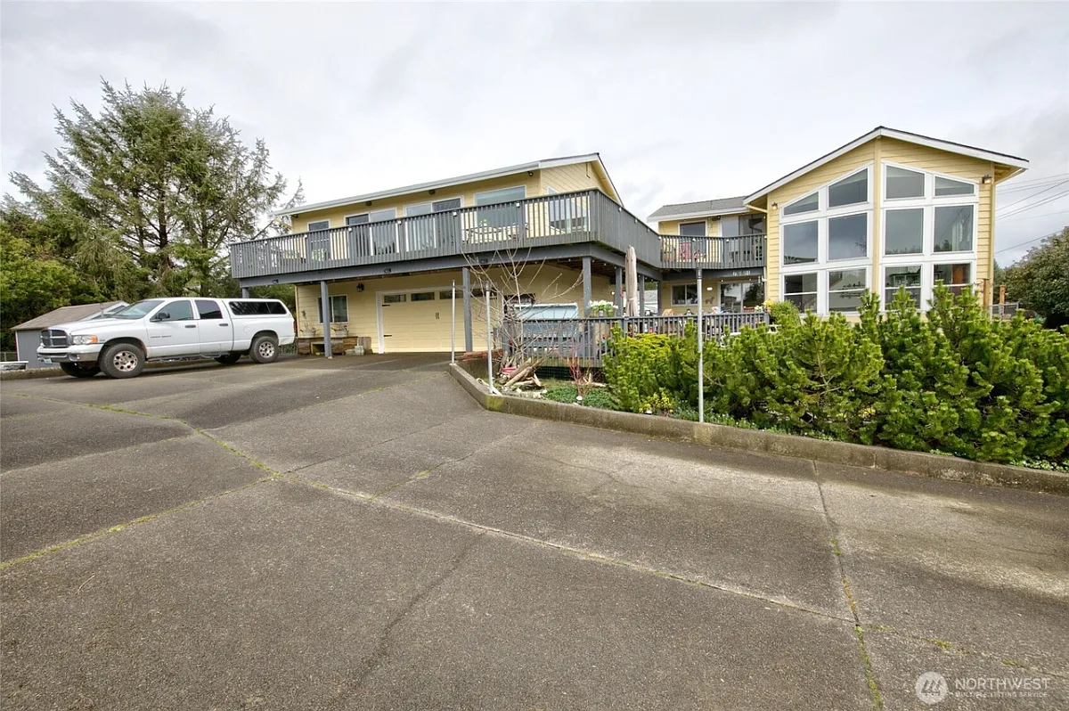 200 Ocean Lake Way NW #1 photo 1