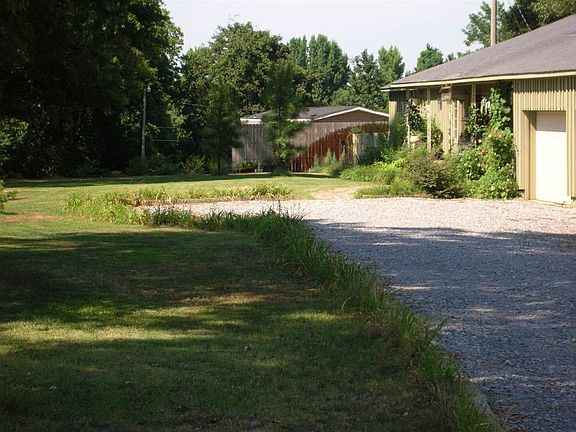 2nd image of 166 Memorial Dr
