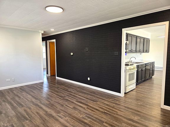 5th image of 1658 W Broadway St