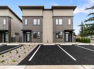 Cedar Street Duplex: Luxury Modern Townhomes- Brand New, Lynden, WA 98264