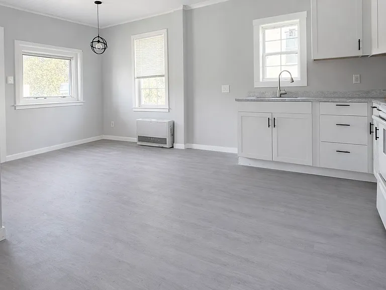 18 Union St #3 — Photo 3