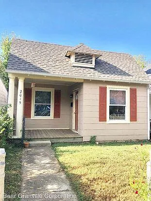 2015 Maplewood Ave Photo 1 2015 Maplewood Ave Photo 1