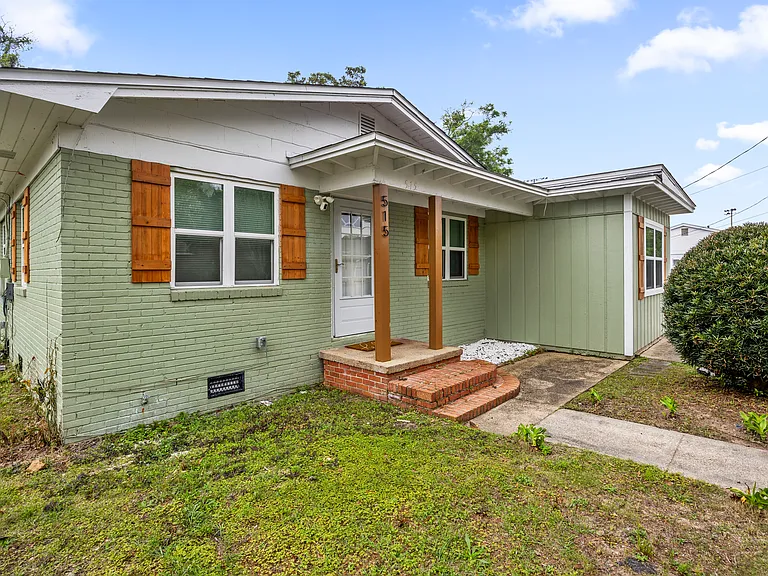 515 E Scott St — Photo 44