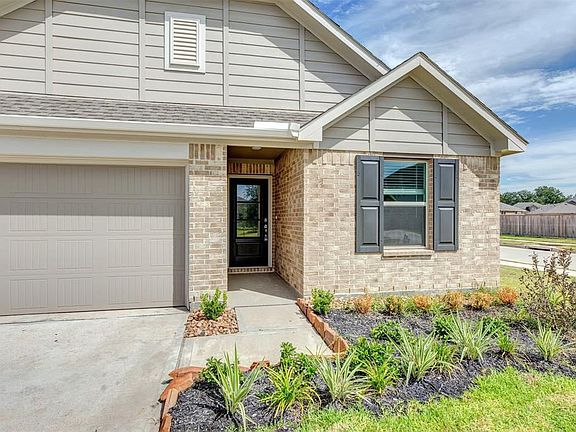 3rd image of 3406 Avary River Ln