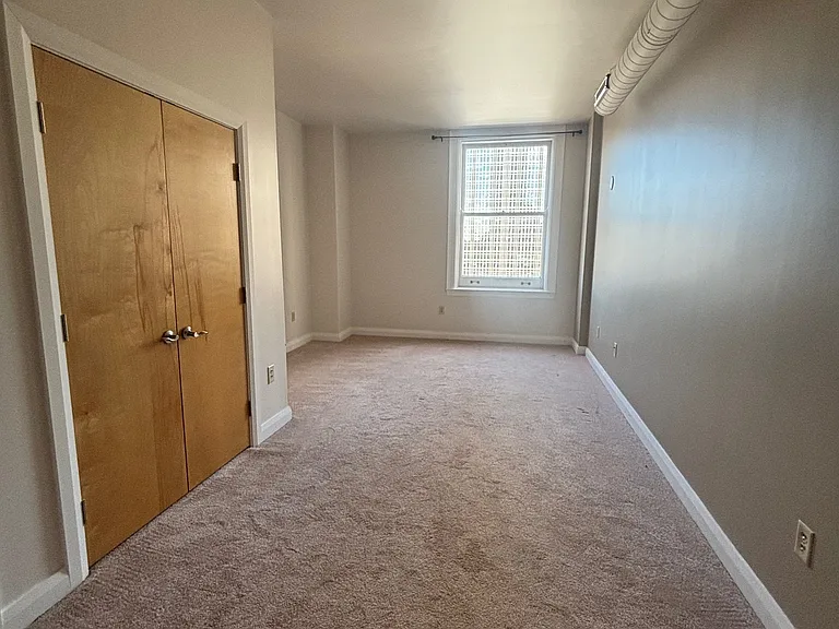 300-306 4th Ave #1403 — Photo 5