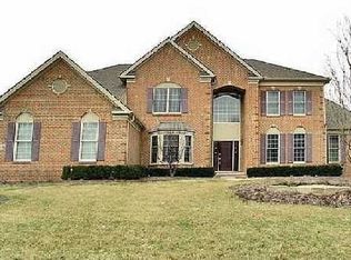 2772 Walnut Ridge Dr, Ann Arbor, MI 48103