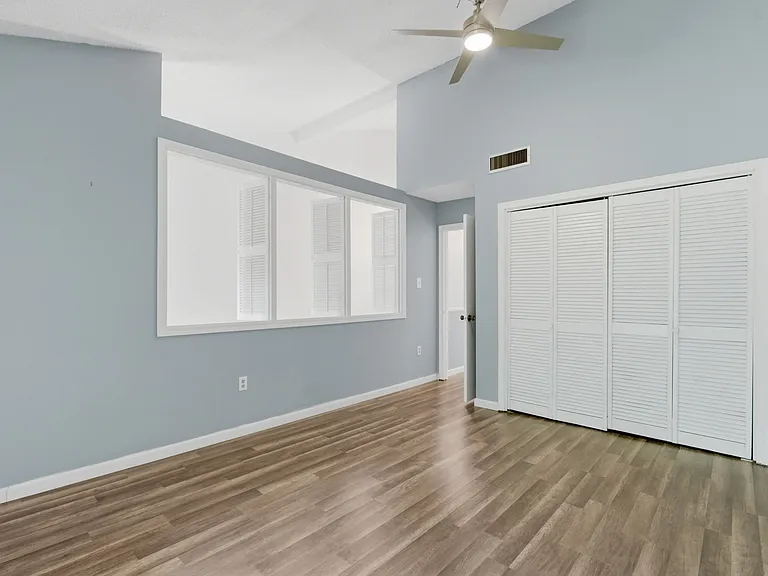 9976 Fairway Villas Ln — Photo 10