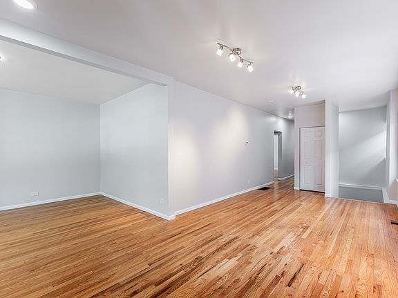 3rd image of 7639 S Ada St