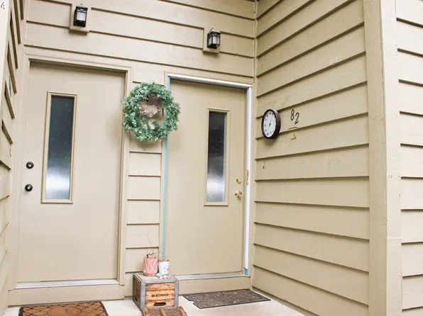 82 Cervantes Cir, Lake Oswego, OR 97035