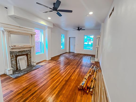 3rd image of 250-252 N Monroe Ave