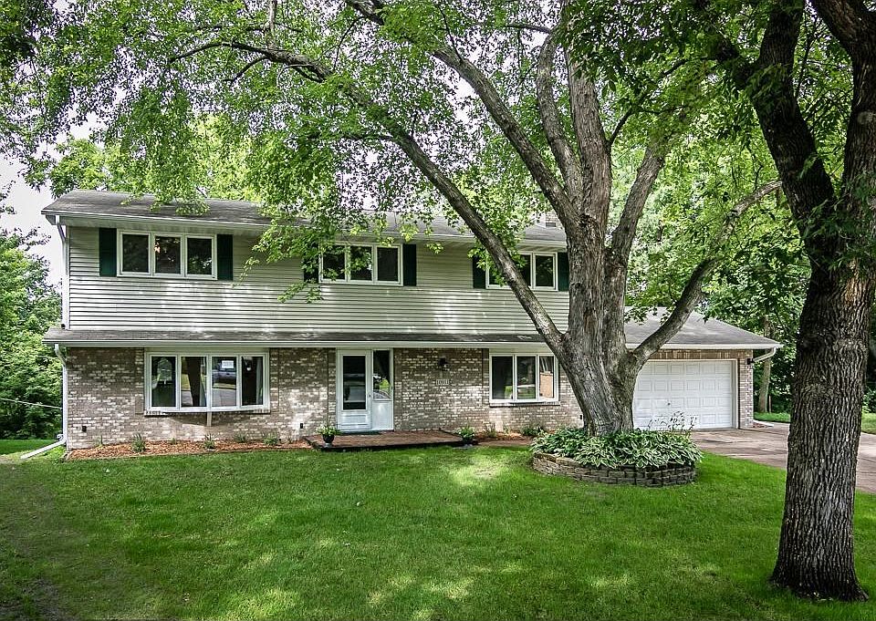 1st image of 10911 River Ct