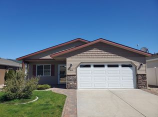 8641 W Sawtooth St, Rathdrum, ID 83858