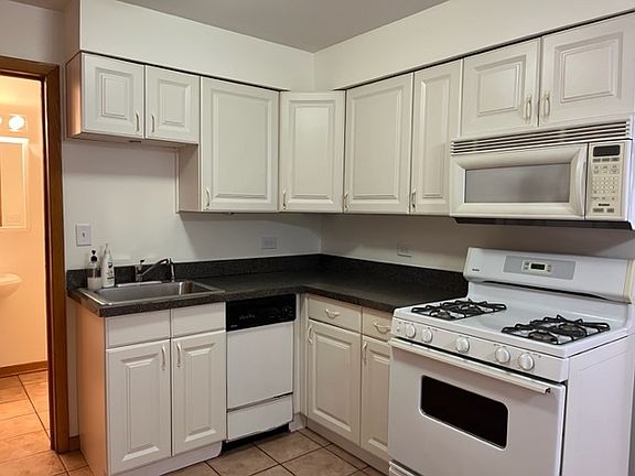 5th image of 6464 N Northwest Hwy #2-E