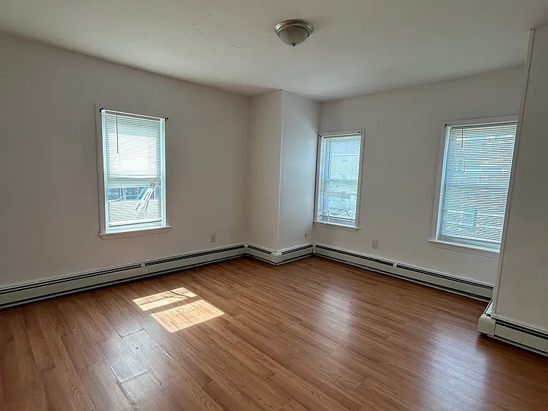 140 Pearce St #2 — Photo 4