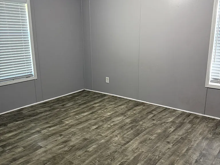 7029 Forbes Rd — Photo 11