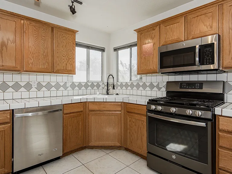 2195 E Emerald River Way — Photo 9